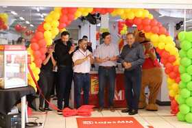 Foto 1 / Lojas MM reinaugura filiais instaladas em unidades do Tozetto